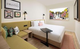 Hampton By Hilton Old Street Hotel 3*